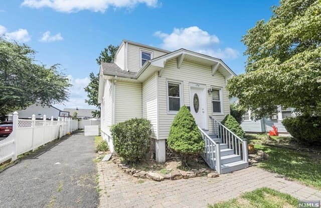 154  4th Street - 154 4th Street, Bergenfield, NJ 07621