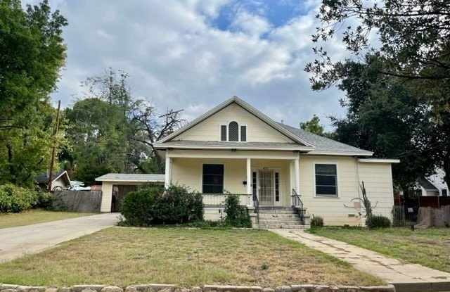 Photo of 431 Chestnut Avenue