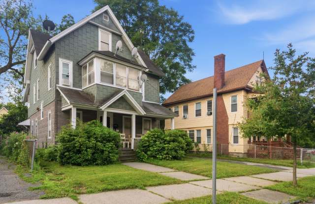 59 Waverly St
