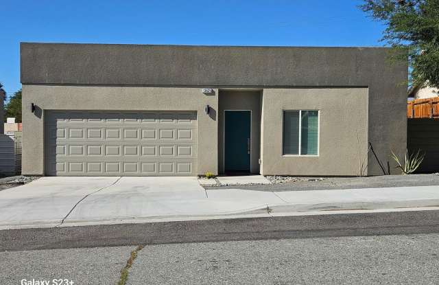 Photo of CHARMING NEWER CONTEMPORARY 3 BED/2 BATH AVAILABLE NOW