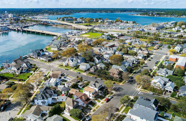 425 Washington Avenue