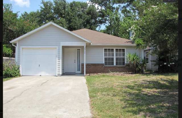 Photo of 3 Bed/ 2 Bath Home in Serenola Manor
