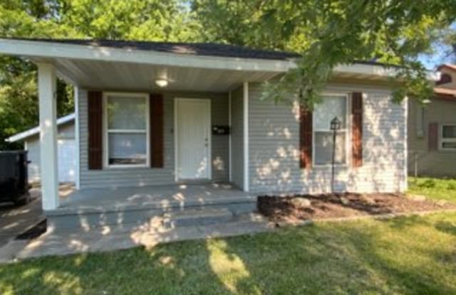 1019 North Clifton Avenue - 1019 North Clifton Avenue, Springfield, MO 65802