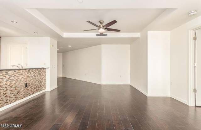 6803 E MAIN Street 3307