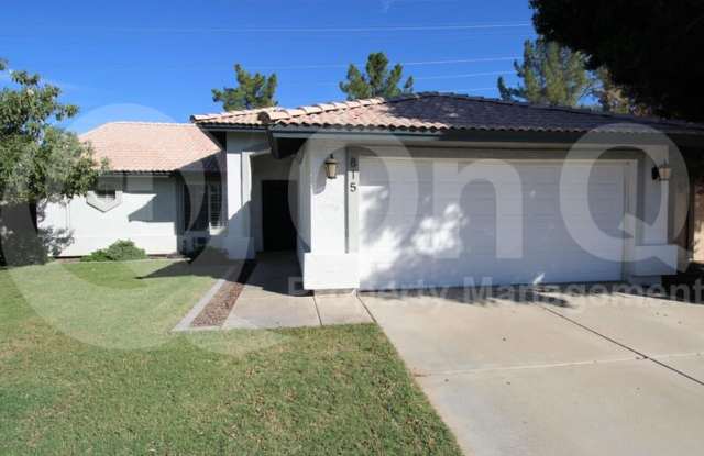 815 North Peppertree Drive