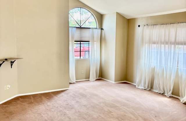 8863 North Willeta Drive