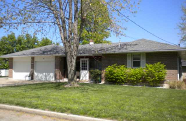 Photo of Spacious 3-Bedroom Home with Bonus Rooms in SoBoCo School District!