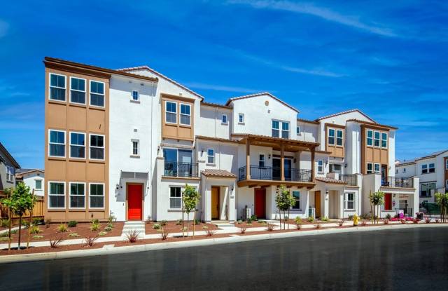 Elevate your Lifestyle : 1 Year New Townhouse 3bed/3.5 bath in Morgan Hill, CA