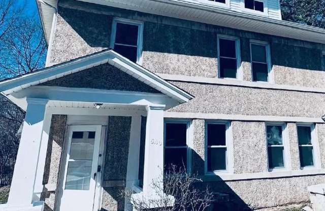 547 East Main St