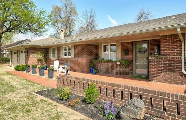 3127 NW 69th Street