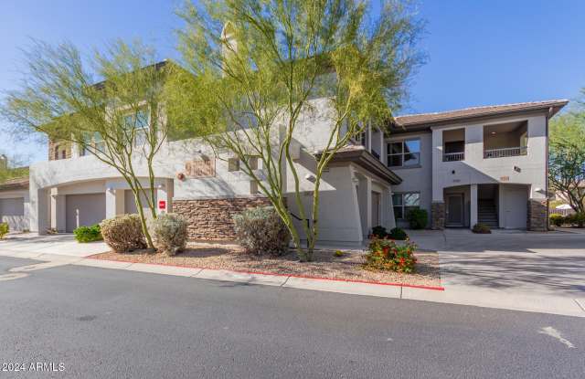 Photo of 33575 N DOVE LAKES Drive