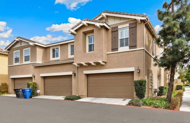 1381 Caminito Veranza