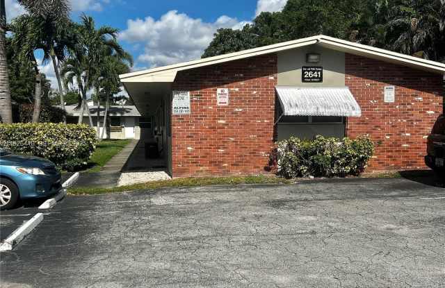 Photo of 2641 Polk St