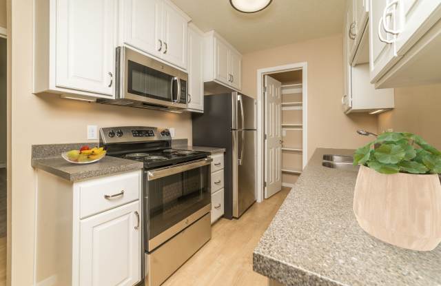 Photo of Golden Creek Apartments