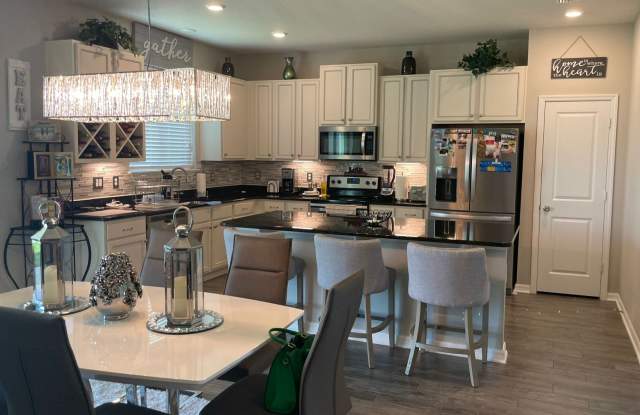 West Melbourne 2 story home lakefront!