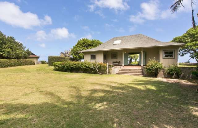 Photo of Oceanfront Cottage w/Panoramic Views, Yard,  Private Beach Access. Waipuna