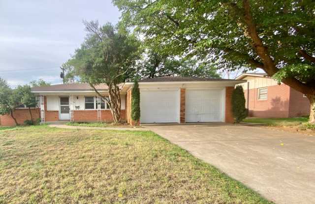 Photo of MOVE IN SPECIAL - half off the second's month rent