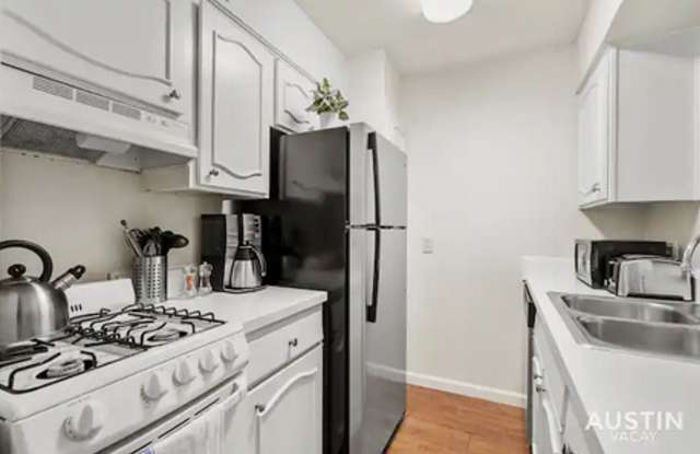 Tarrytown Flats