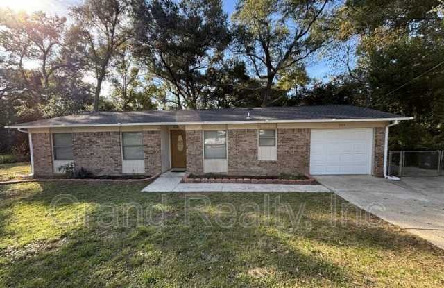505 South Edgewood Circle