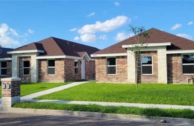 1809 W Portales Drive