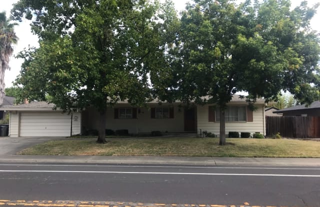 6655 S Land Park Dr - 6655 South Land Park Drive, Sacramento, CA 95831