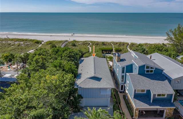 12418 1ST STREET W