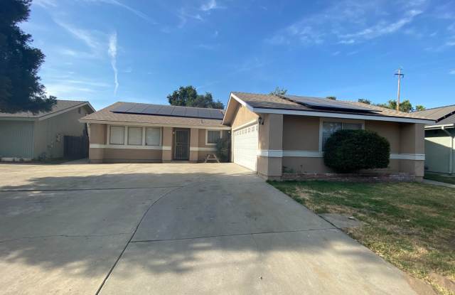 Photo of Charming home for rent in Visalia