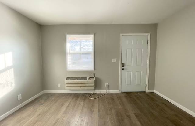 1812 & 1814 W 7th St (88 Degree, LLC)