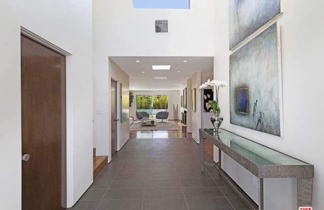 Photo of 15514 CASIANO Ct