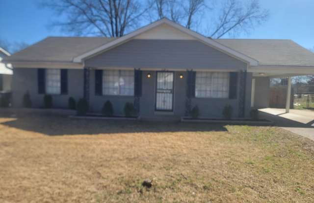 2243 Ashland Dr