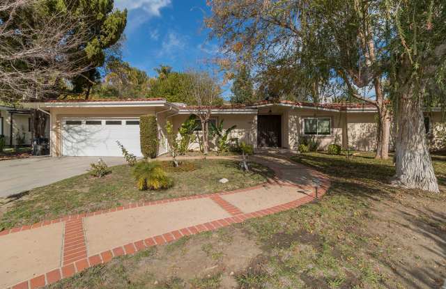 4616 Sendero Place - 4616 N Sendero Pl, Los Angeles, CA 91356