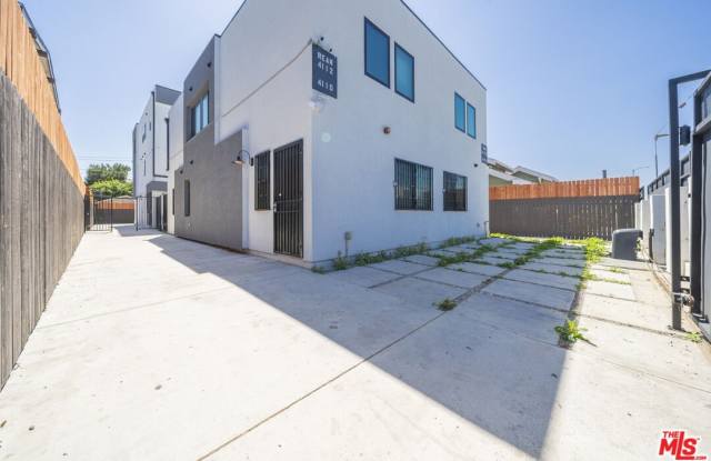 4110 S Normandie Ave