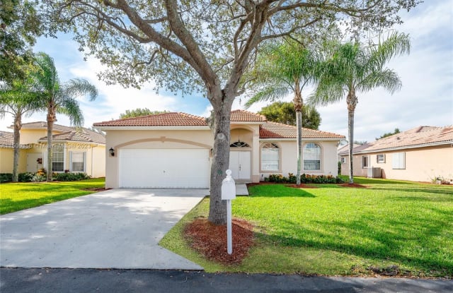 482 SE 23rd Dr - 482 Southeast 23rd Drive, Homestead, FL 33033