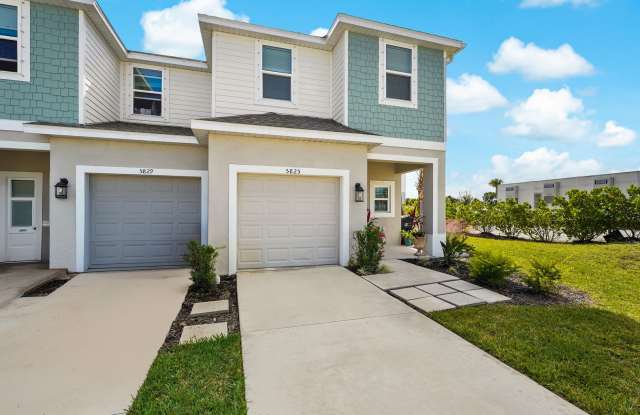 Photo of Beautifull Furnished Townhome - Nokomis - 2 Bedroom 2.5 bath plus office -1 Car Garage