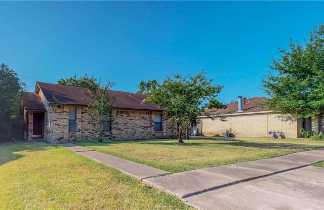 610 Navarro Drive - 610 Navarro Drive, College Station, TX 77845