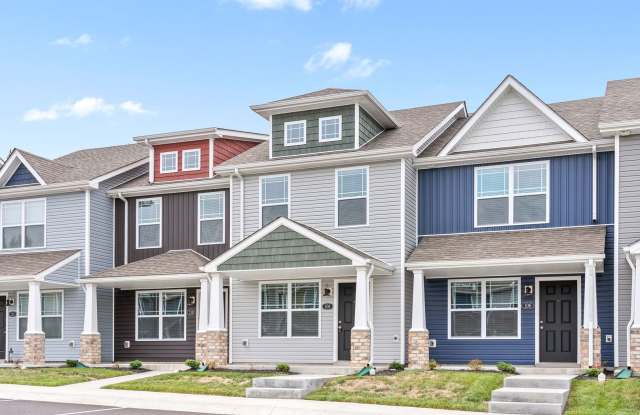 2 Bedroom 2 1/2 Bath Pet Friendly Condo For Rent!