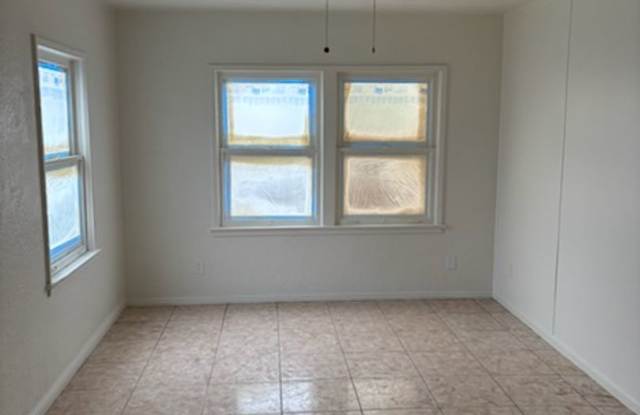 2 bed 1 Bath in Oildale