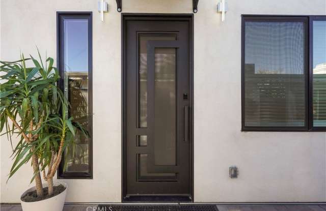 11647 N. Paso Robles Avenue