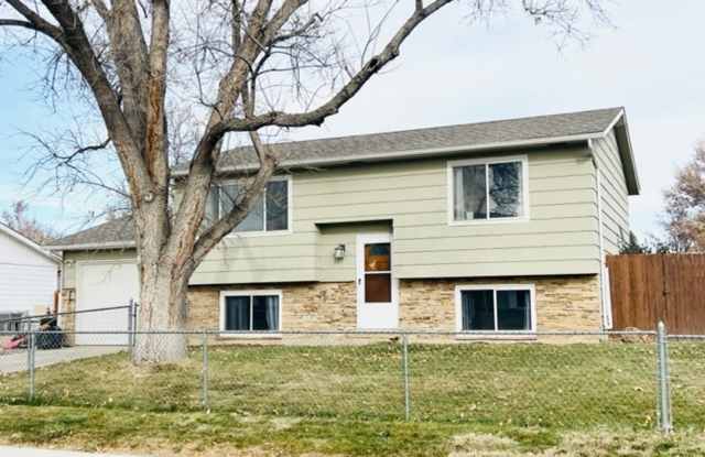 Photo of 5 Bedroom on a large corner lot in the heart of Berthoud!