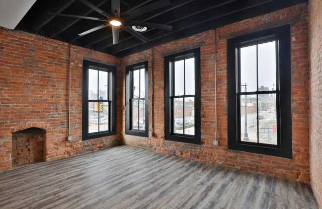 360 S Washington Avenue