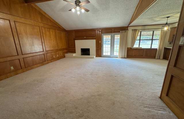 1364 North Dale Avenue