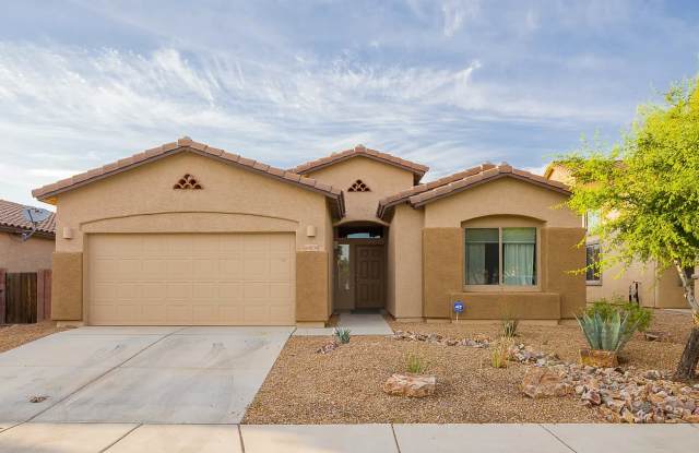 9139 S Whispering Pine Dr - 9139 South Whispering Pine Drive, Tucson, AZ 85756