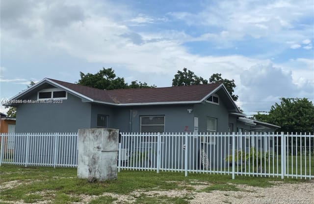 511 NW 133rd St - 511 NW 133rd St, North Miami, FL 33168