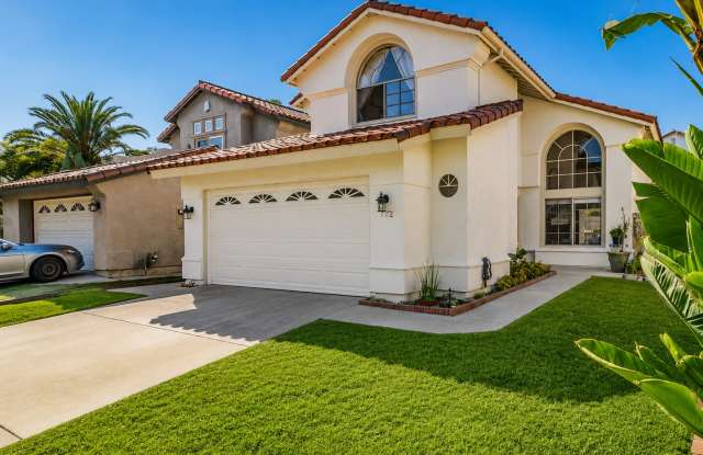 Stunning 4br/3 bath in Quiet Oceanside neighborhood