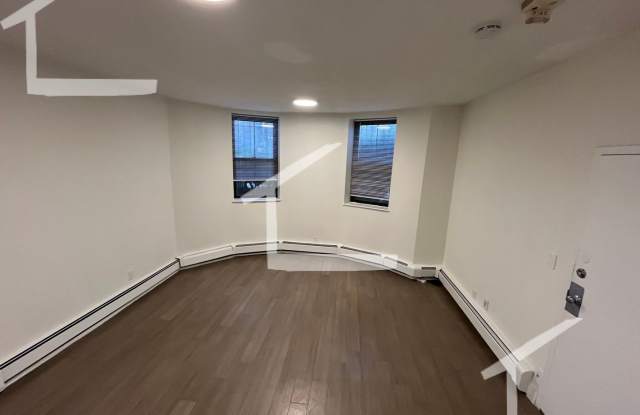 568 Massachusetts Ave #1A Boston MA 02118