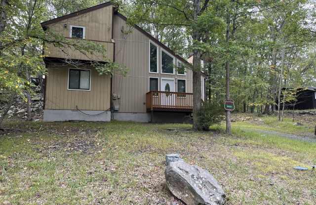 Photo of 5031 Woodbridge Drive E