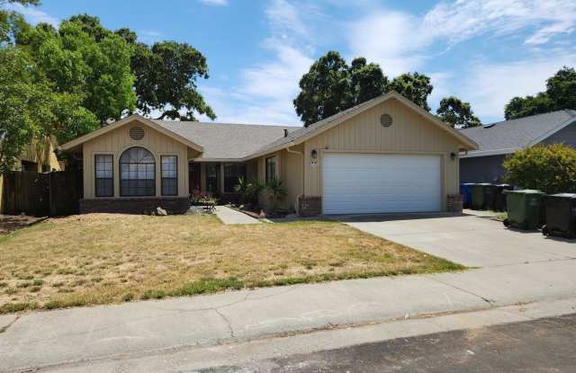6200 Pine Vista Way