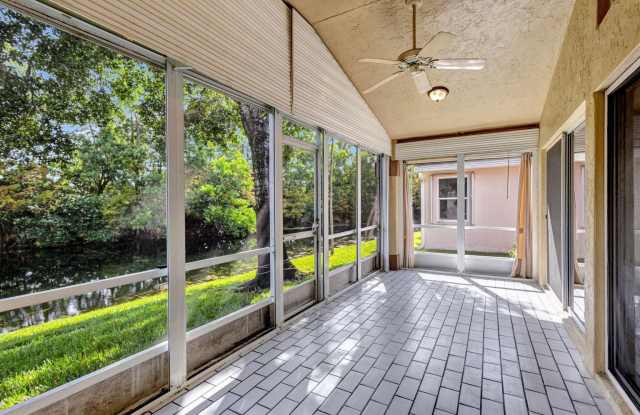 129 Harbor Lake Circle