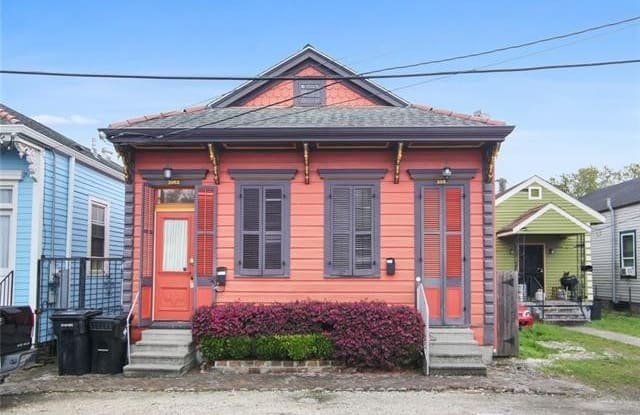 3963 ANNUNCIATION Street - 3963 Annunciation Street, New Orleans, LA 70115