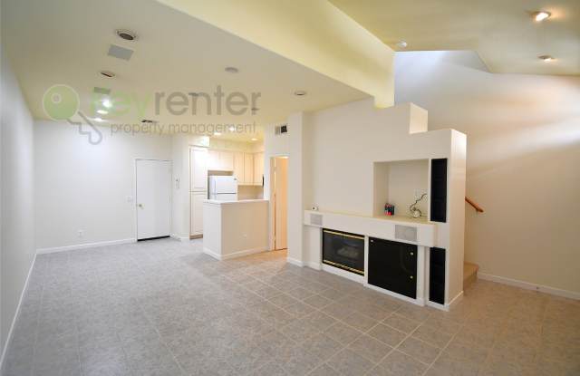 Carmel Valley | Palermo–Carmel Del Mar Townhome | Minutes from Del Mar beaches